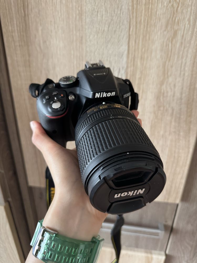 Продам фотоаппарат nikon d5300 с объективом 18-140