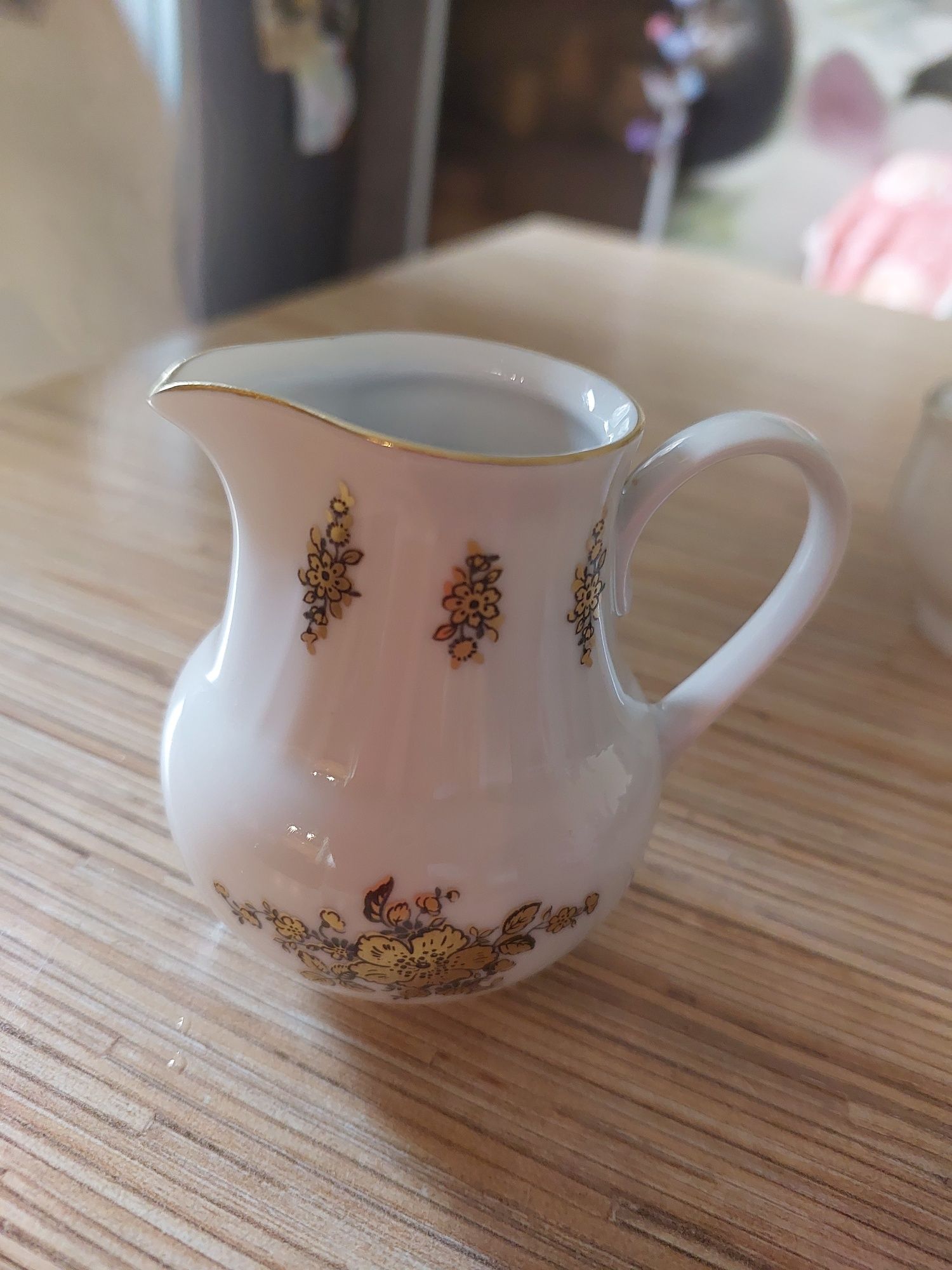 Продам кофейный , чайный сервиз.