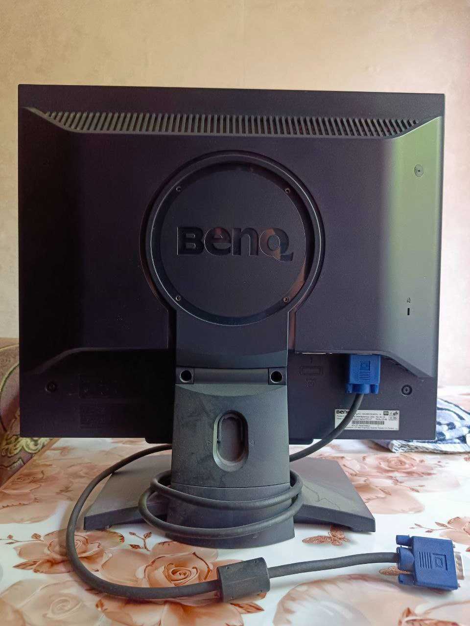 Монитор квадратный Benq