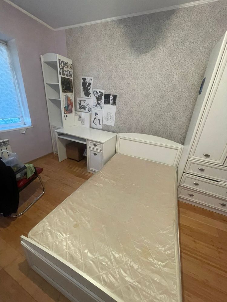 Спальний гарнитур