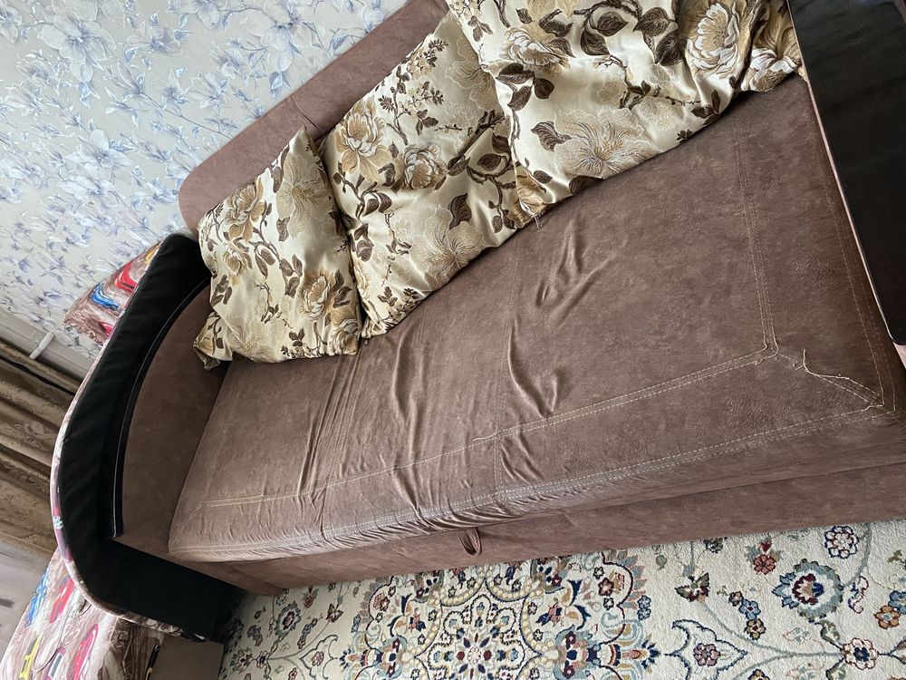Стенка, малый диван , большой диван , все это продается скидка есть