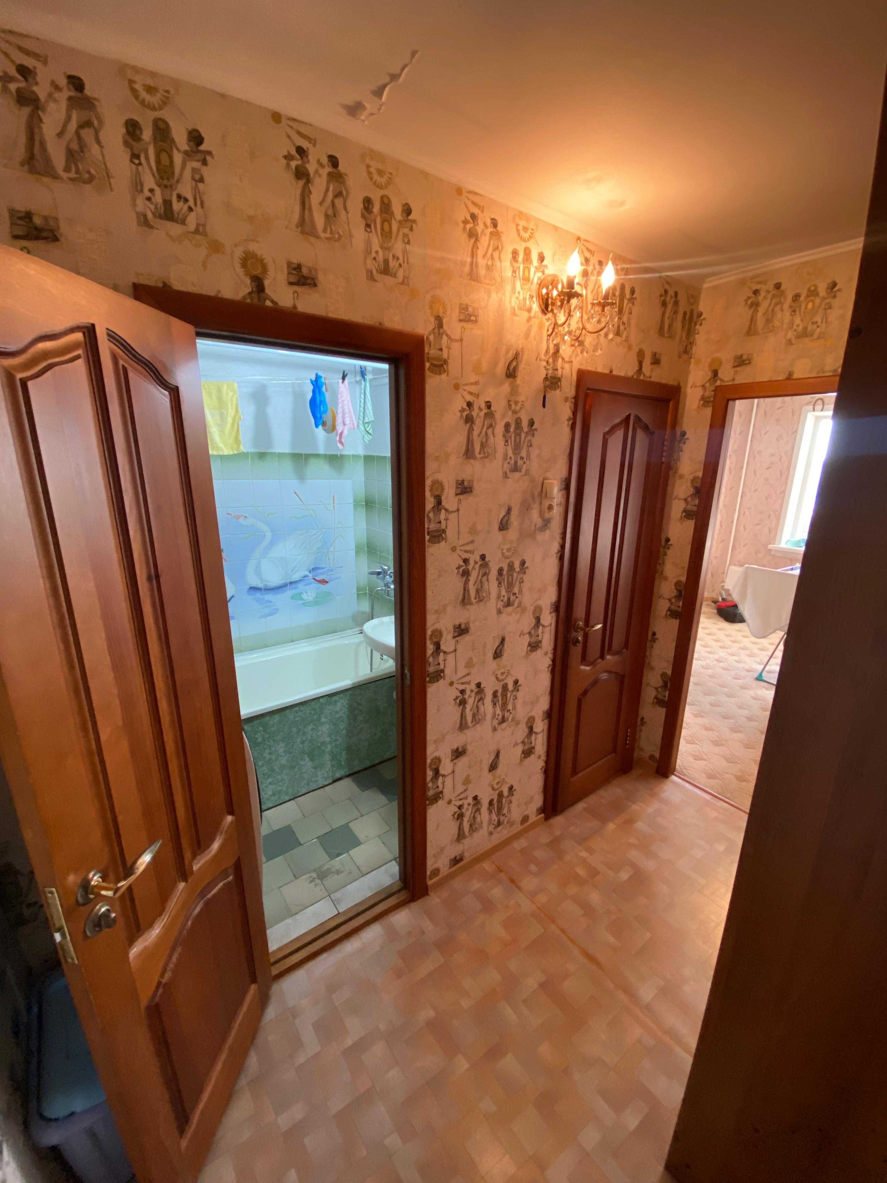 В продаже 3-ком квартира, 2 балкона, кухня 11.1м2, р-н Карасая