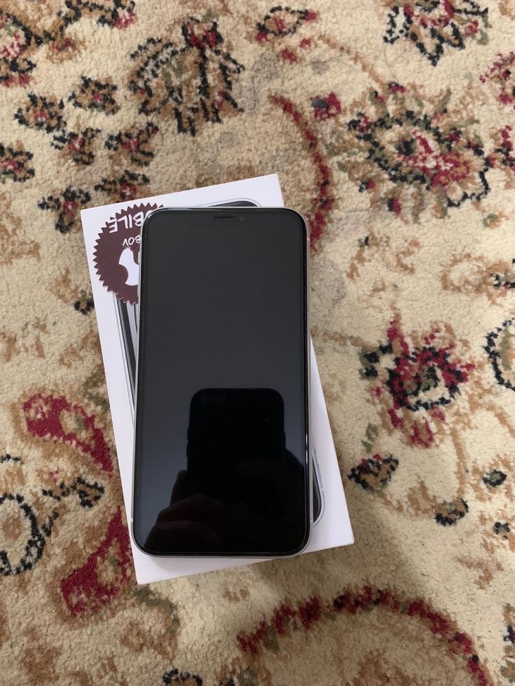 iPhone xr в отличном состояние