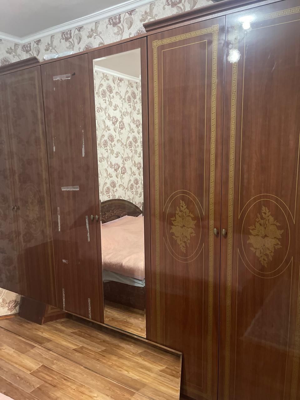 Спальный гарнитур