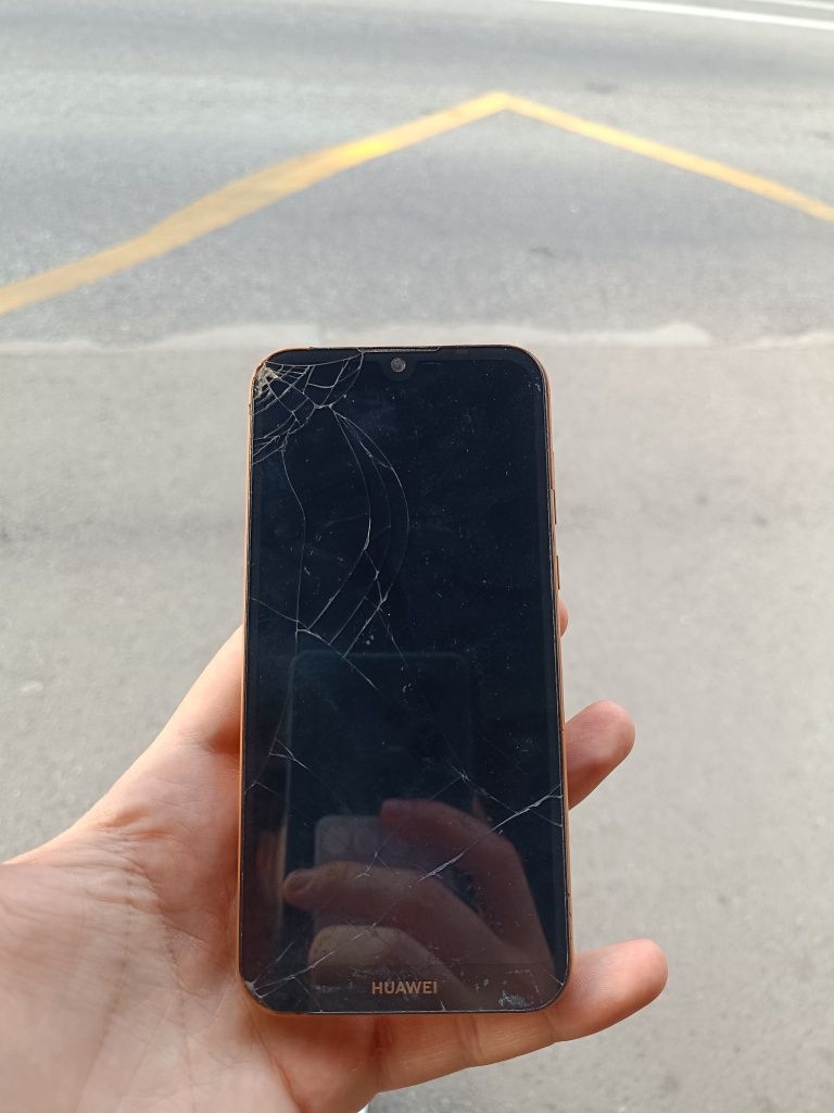 Продам Huawei  б/у
