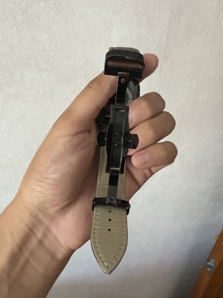 Продам часы apple watch 5  44 mm