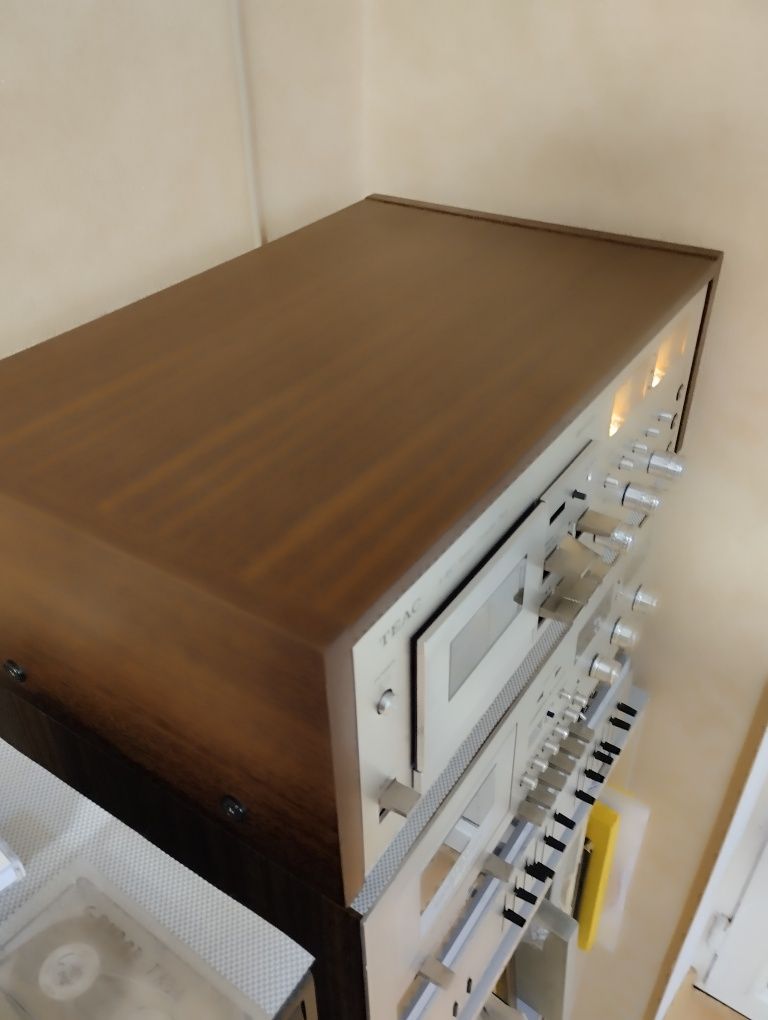 Магнитофон TEAC  A -480