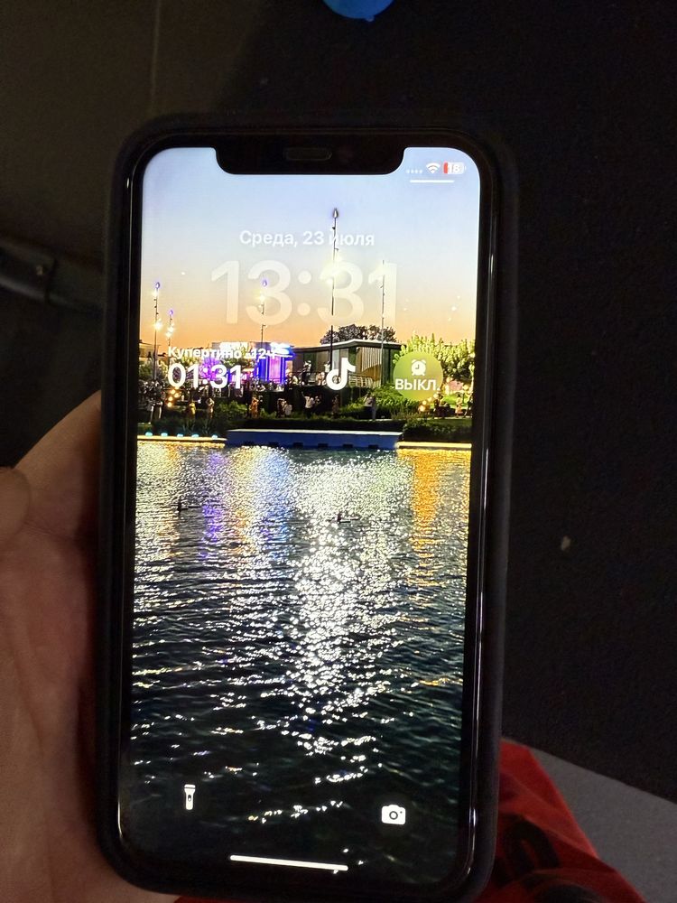Продам айфон 11 128гб