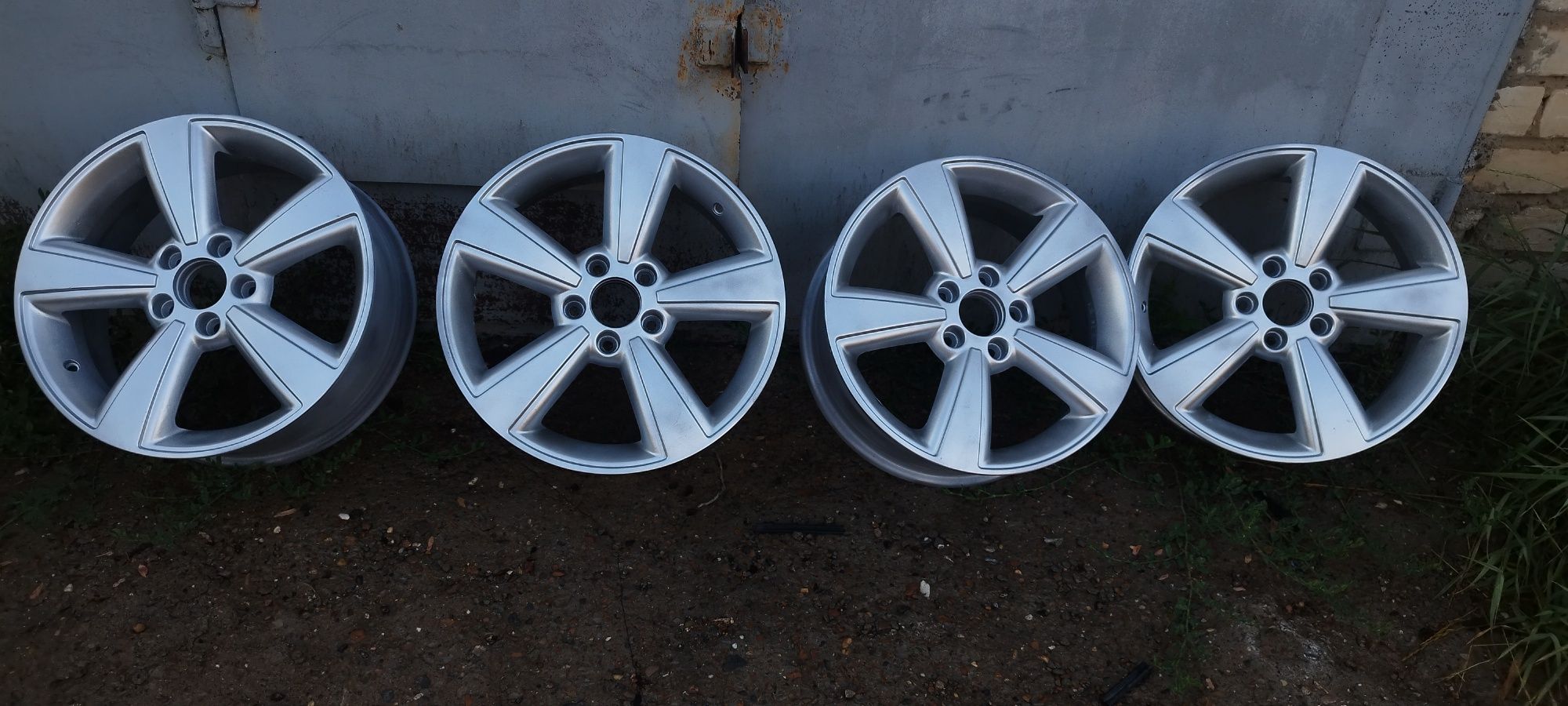 Продам диски R17   5/114.3