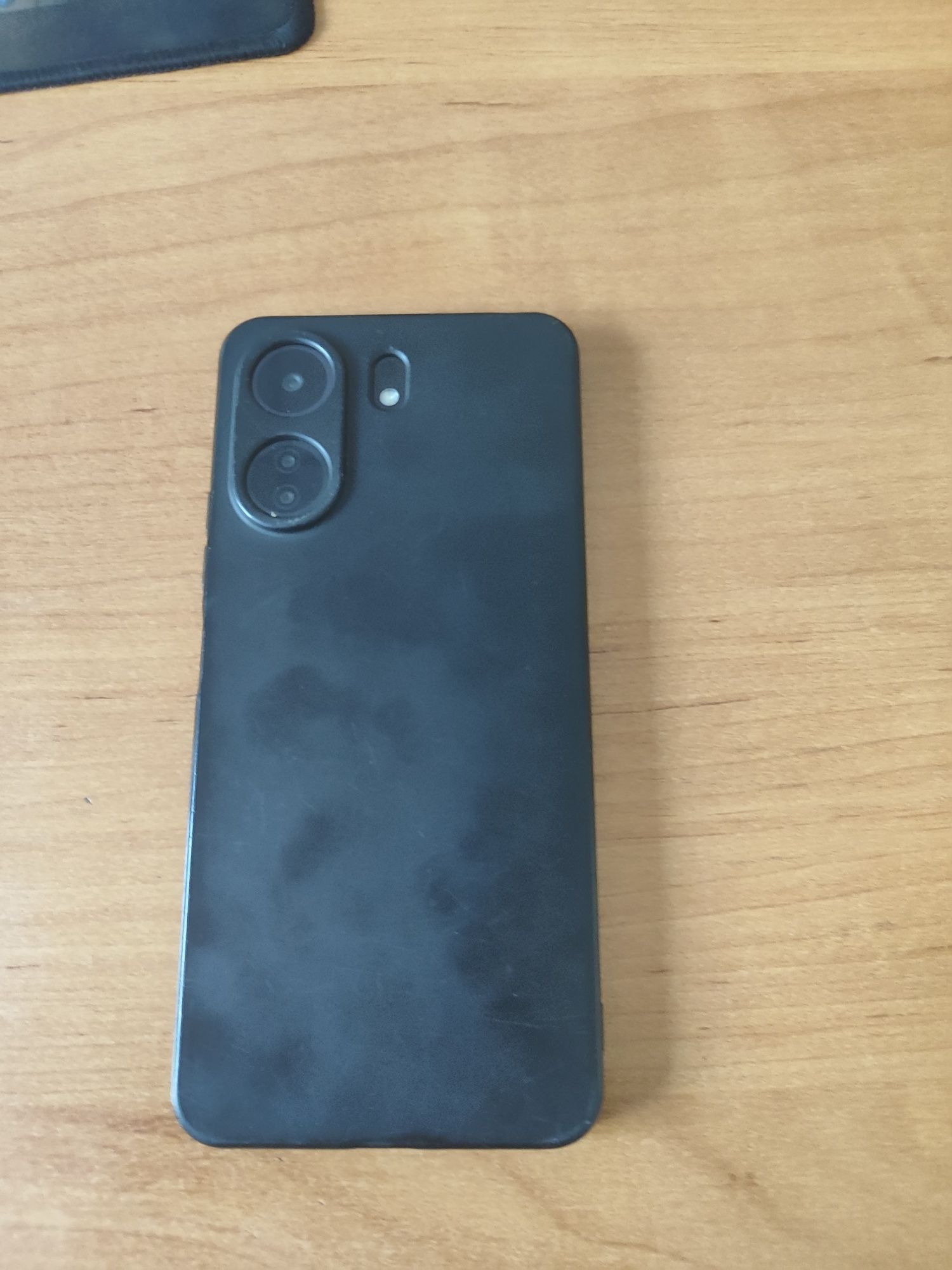 Продам телефон POCA C65