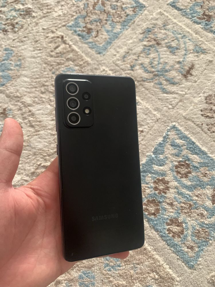 Samsung A52 в хорошем состоянии