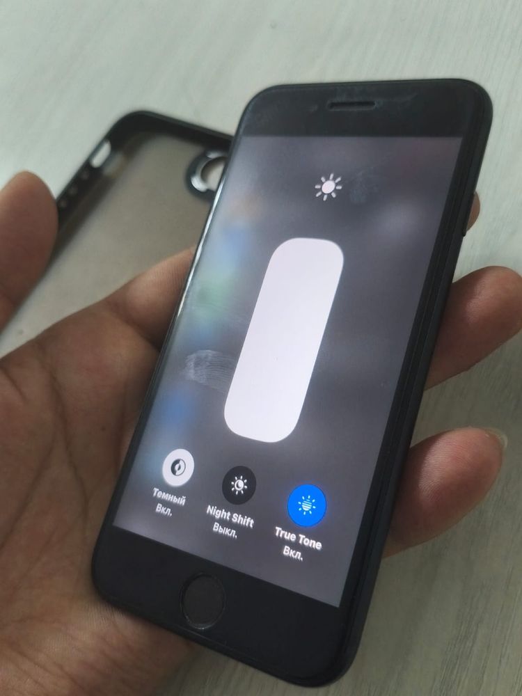 Iphone SE 2022 (13iphone, процессор как у13-го)
