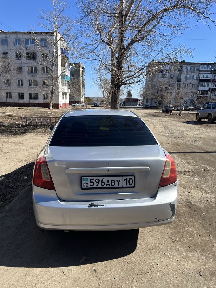 Продам машину лачетти 1,6