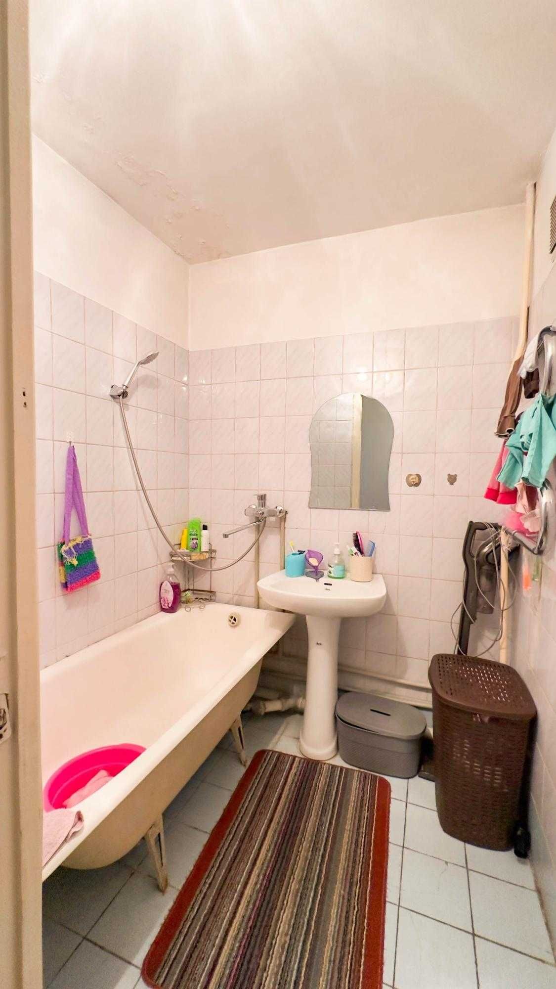 Продам 1 комнатную квартиру в мкр Жетису Айман ИмпериЯ