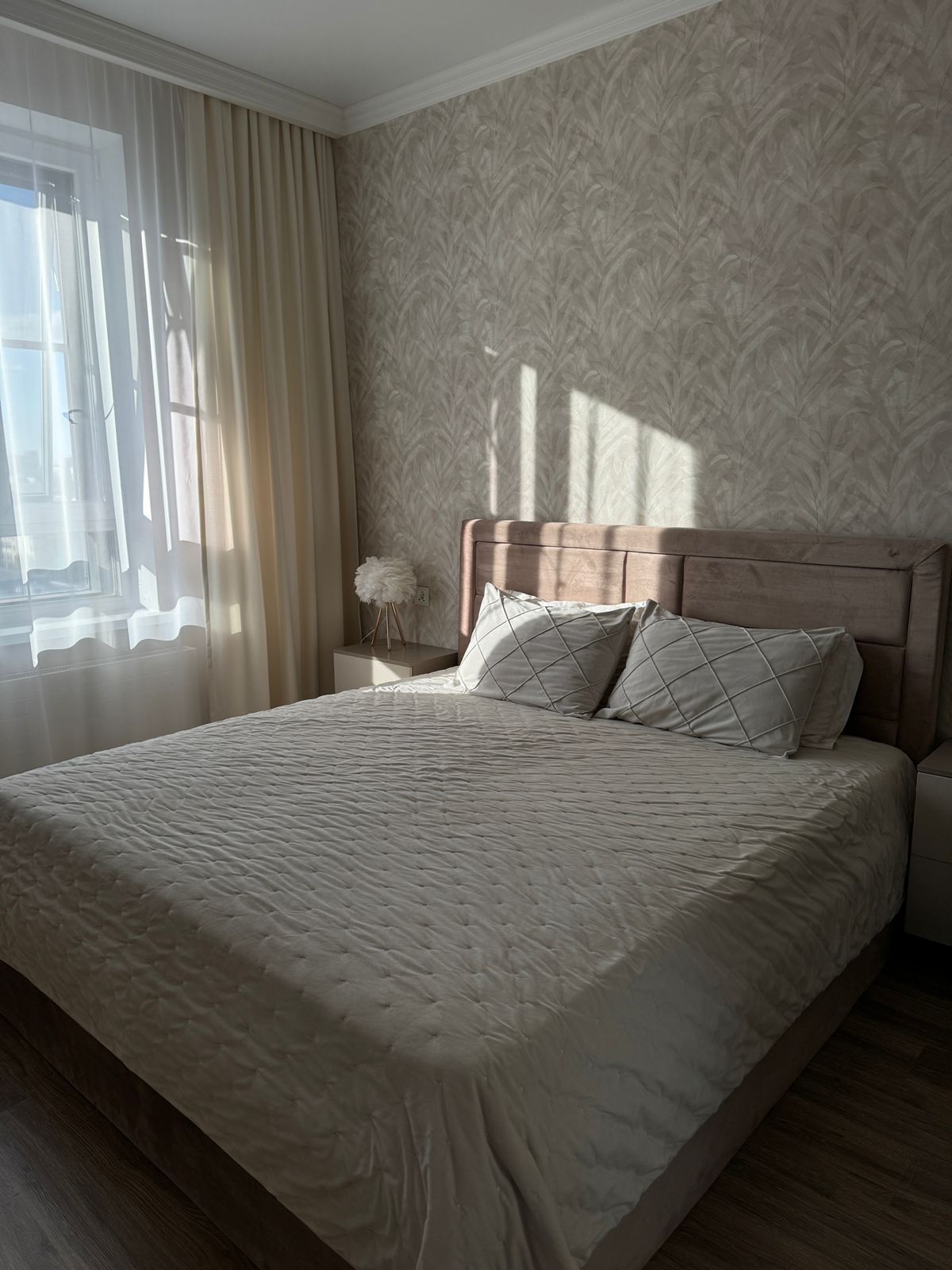 Продам двуспальную кровать