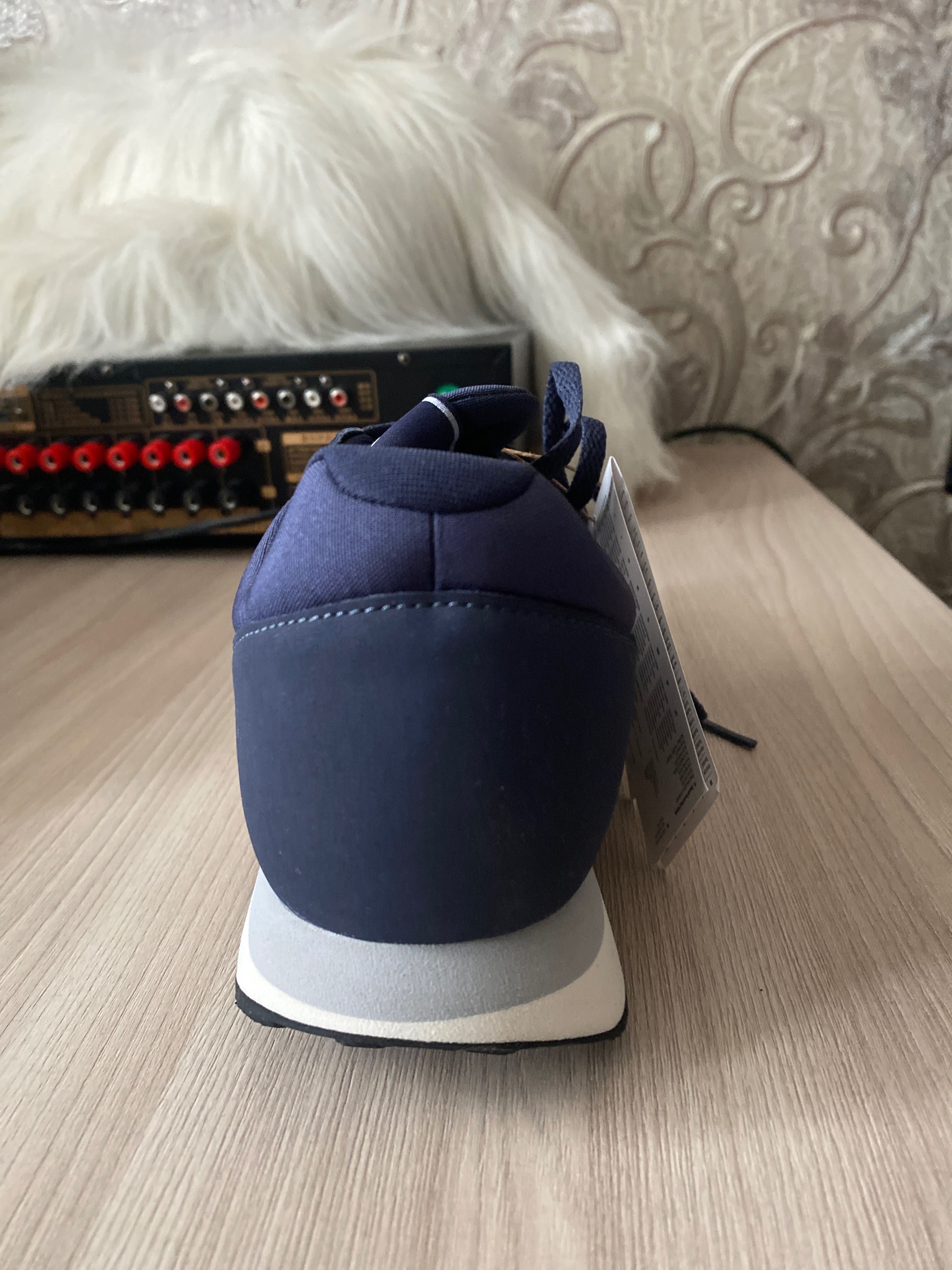 Кроссовки Adidas