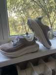 Продам крассовки фирмы UGG оригинал коженые