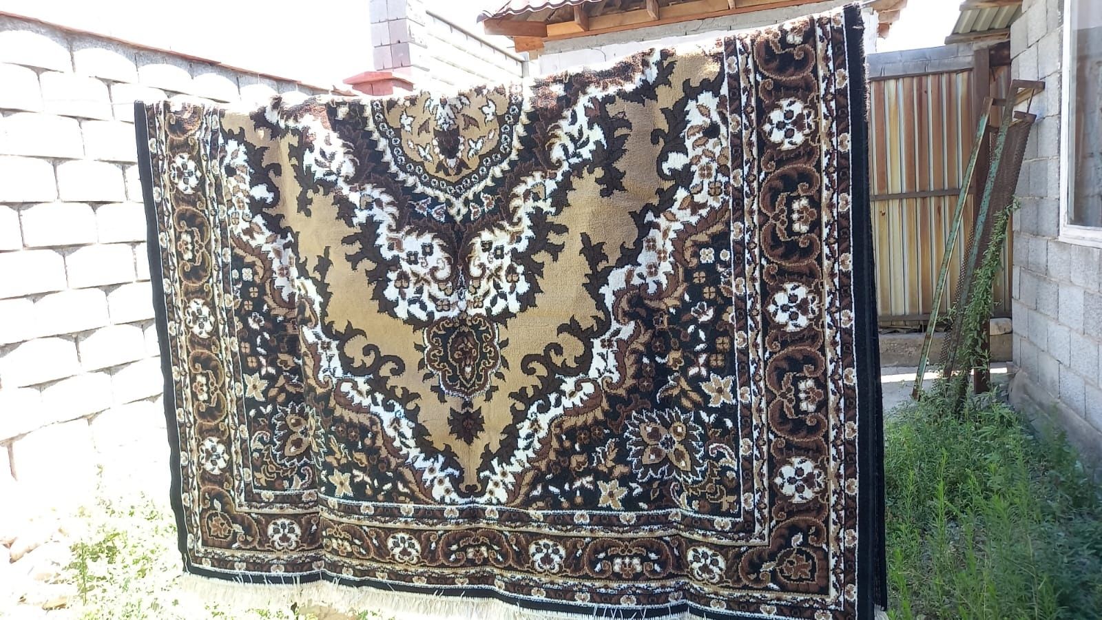 Ковер с узорами 2/3 метра