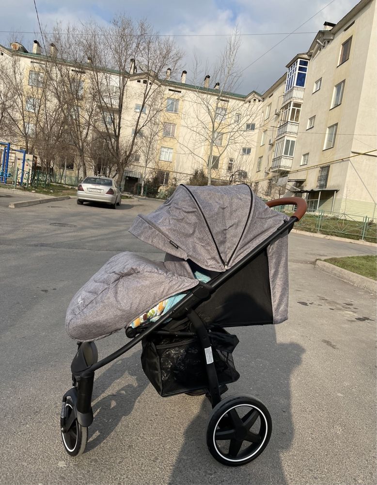 Продам коляску в отличном состоянии