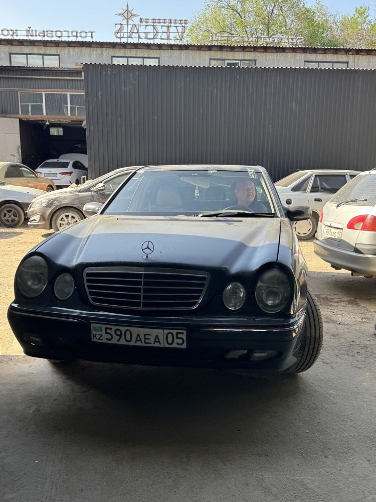Авто стекло Продажа, Замена , Реставрация.