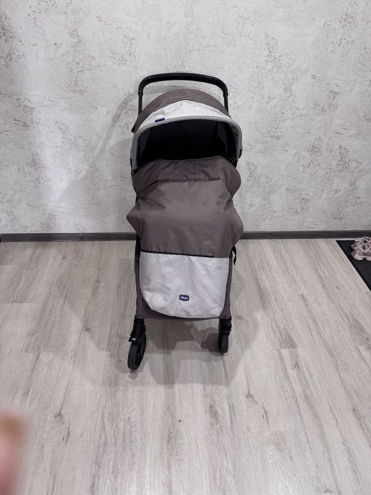 Коляска детская Chicco