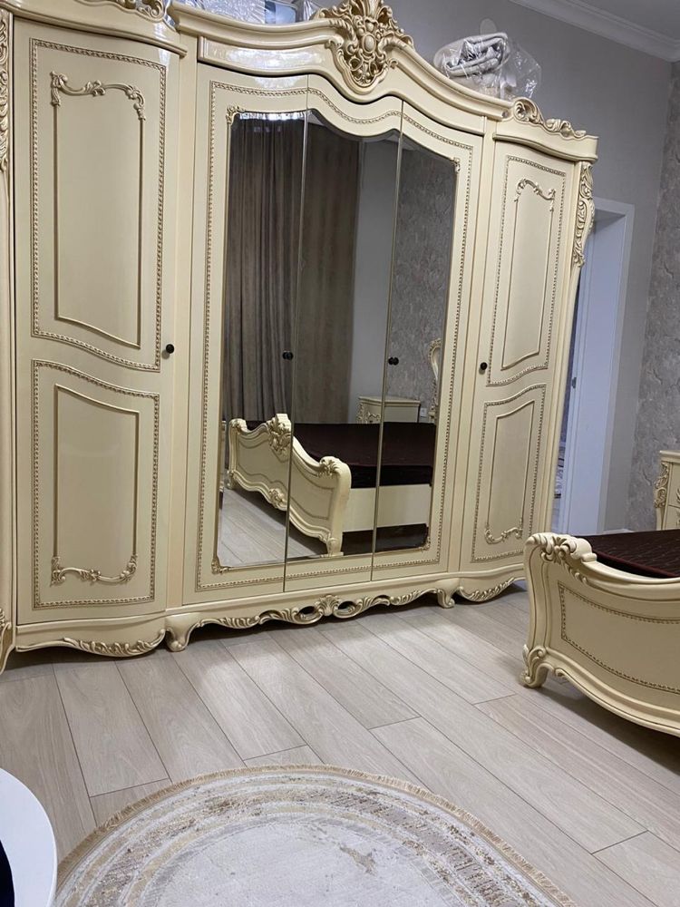 Спальныйт гарнитур