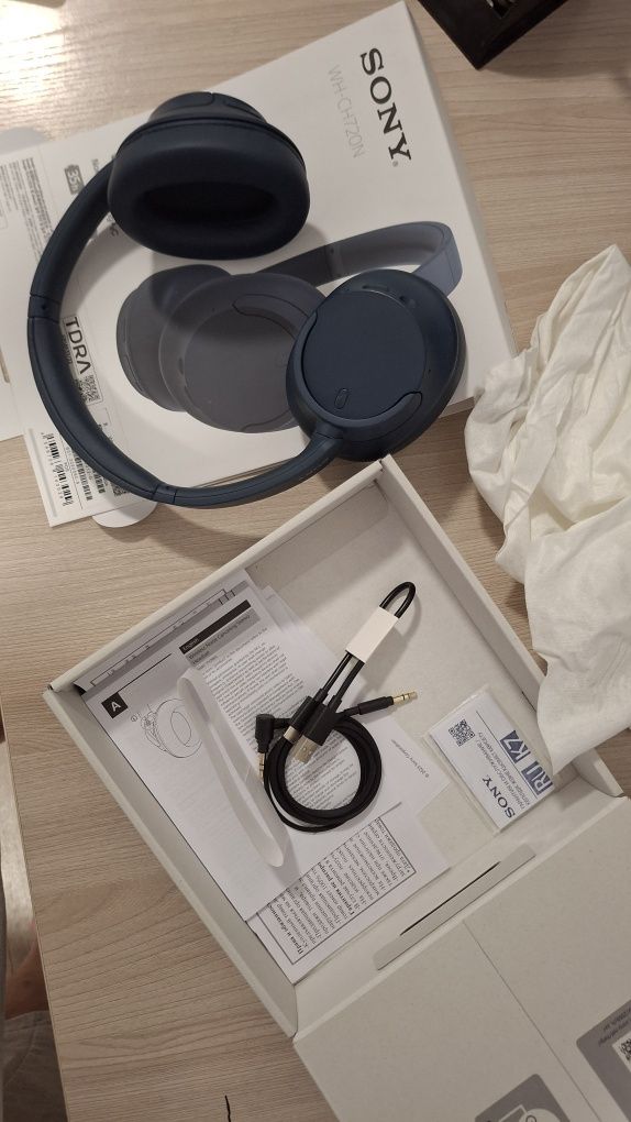 Наушники Sony wh ch720n