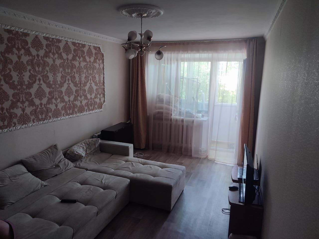 Продам двухкомнатную квартиру Топар
