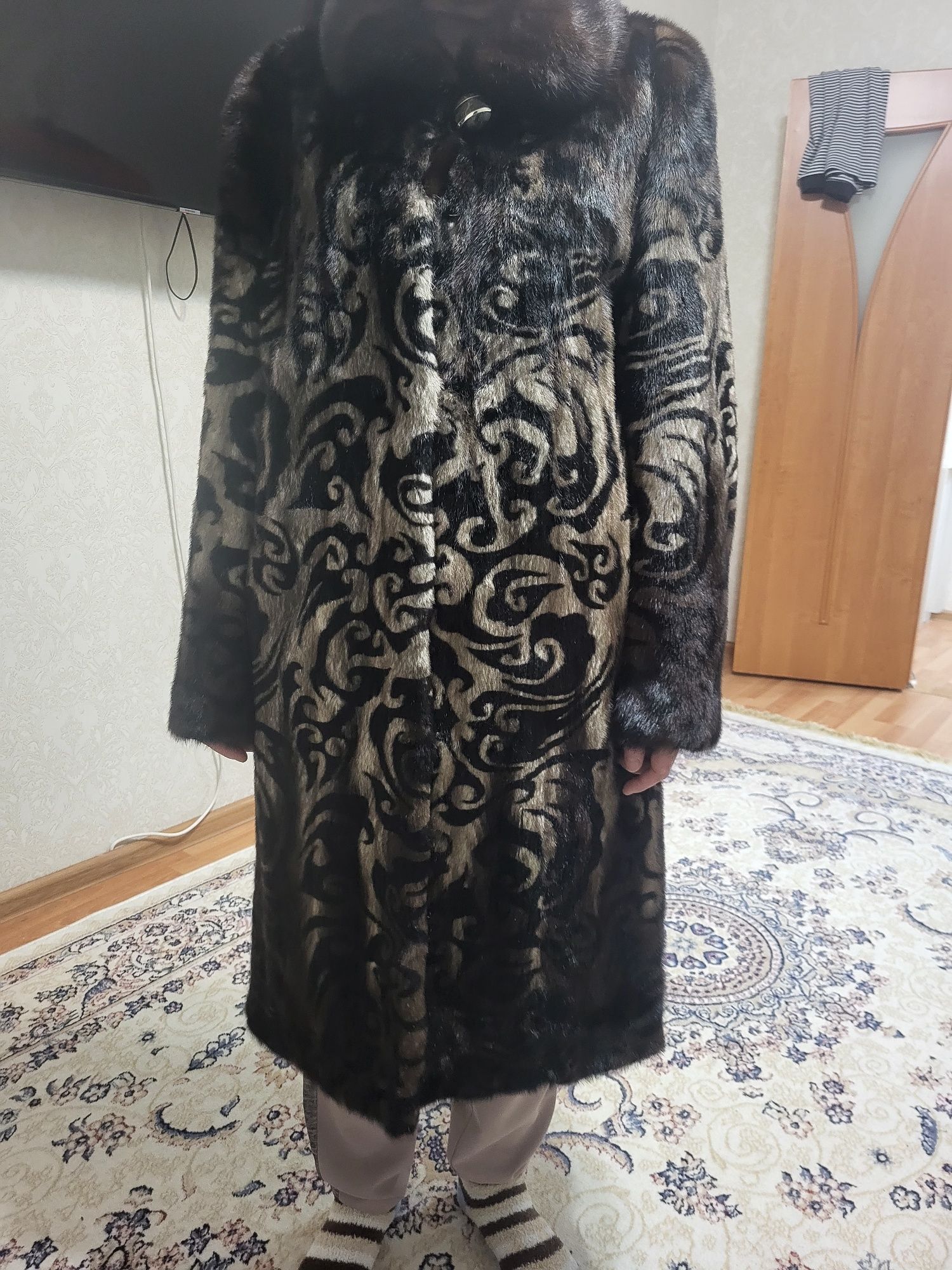 Продам норковую шубу