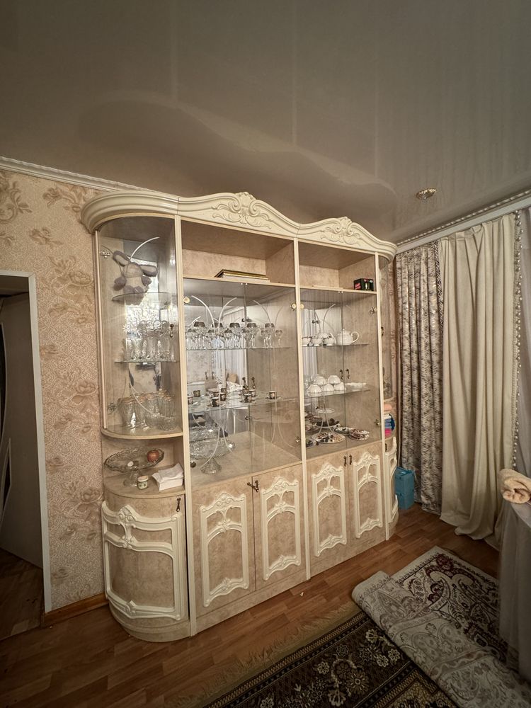 продам Горку/Сервант