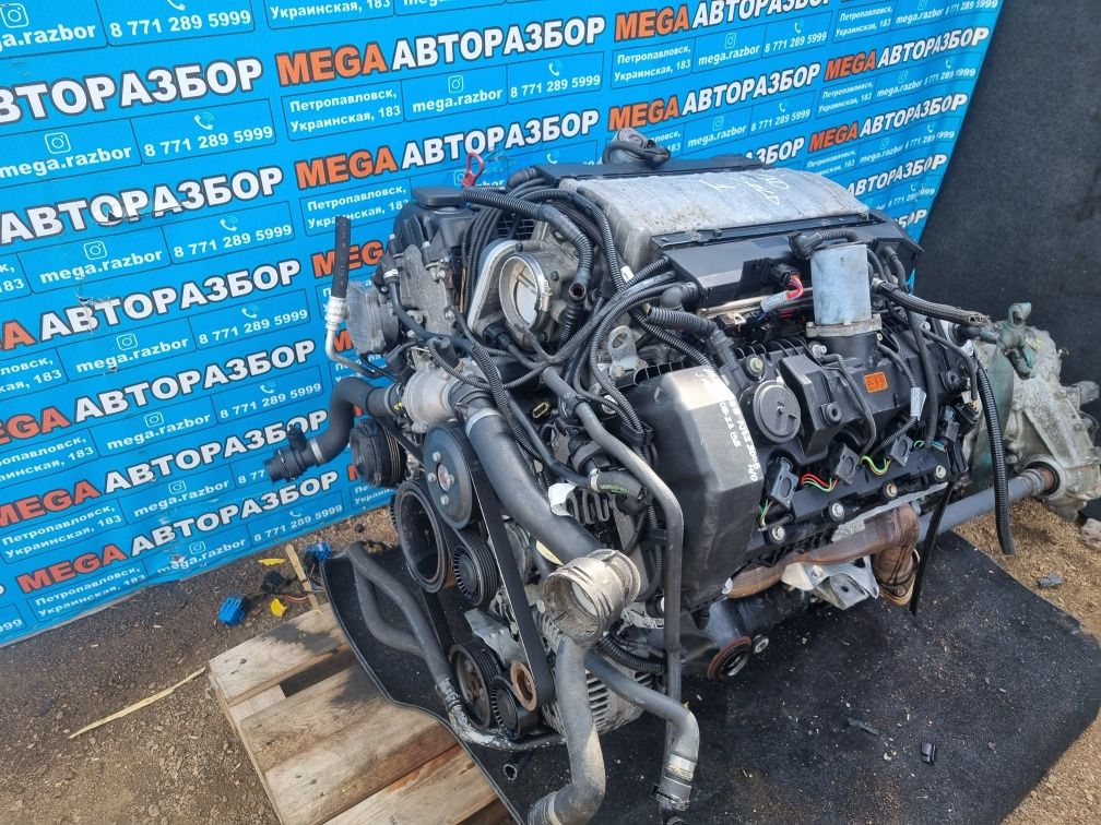 Двигатель N62B44 на BMW E65.