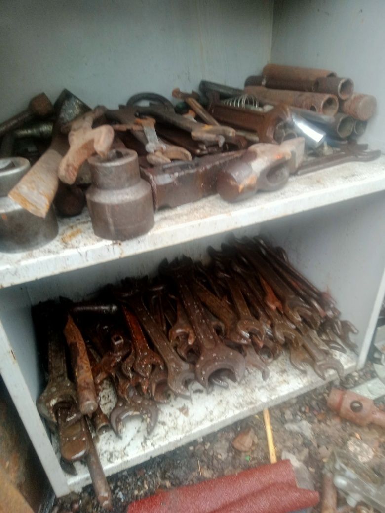 Продам ключи разные