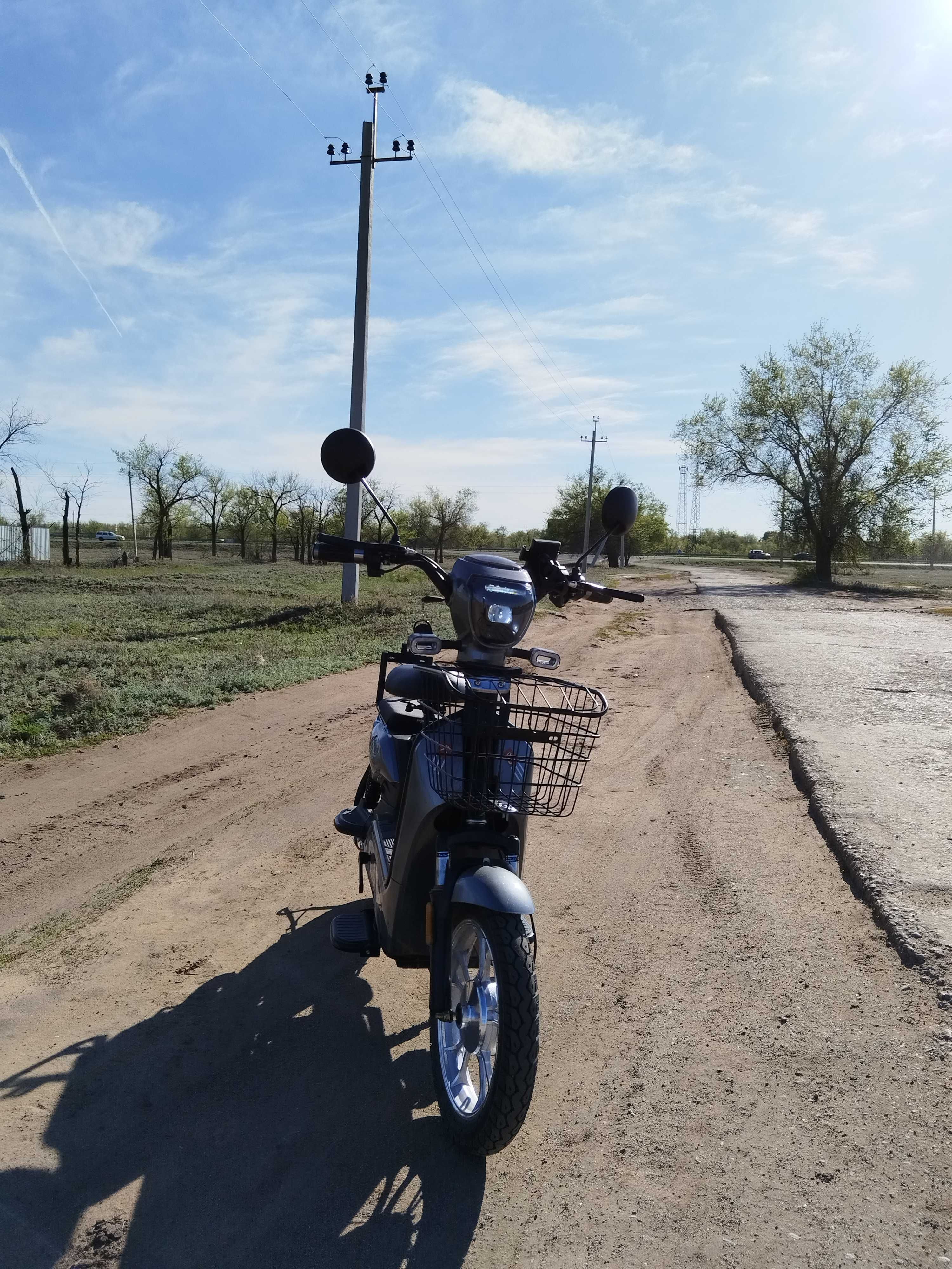 Электро скутер ( Sk 8 Pro