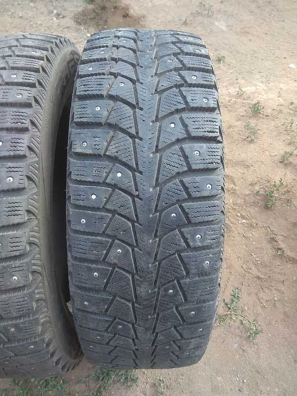 Шины 205/60 R16 - "Maxxis Presa Spike" (Китай), зимние.
