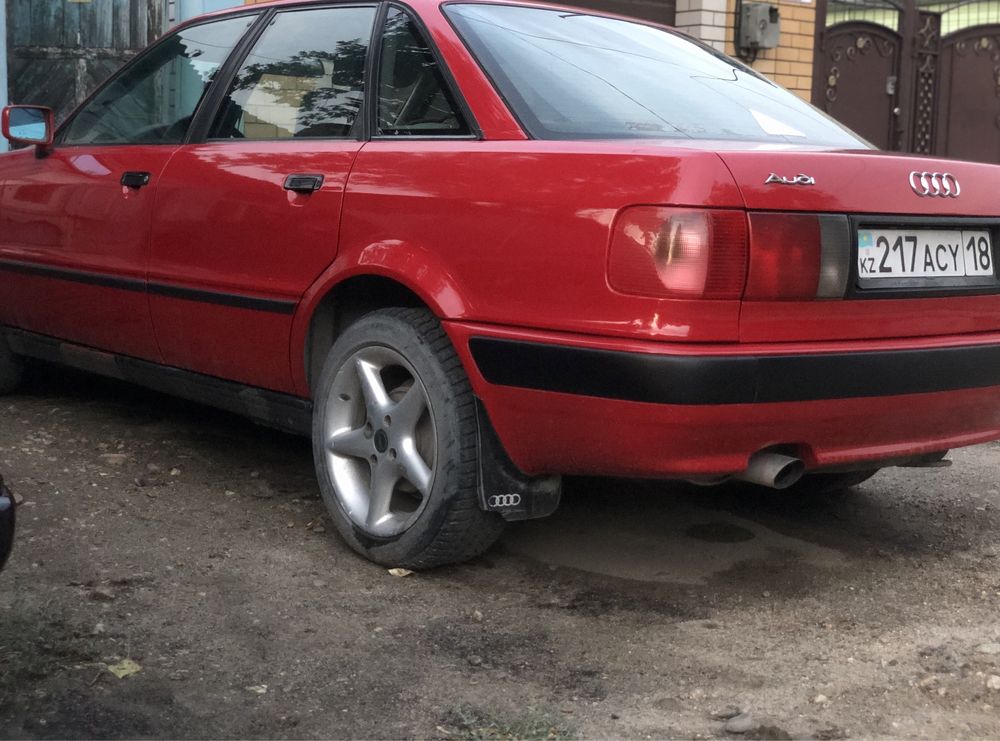Продам Ауди Б4.