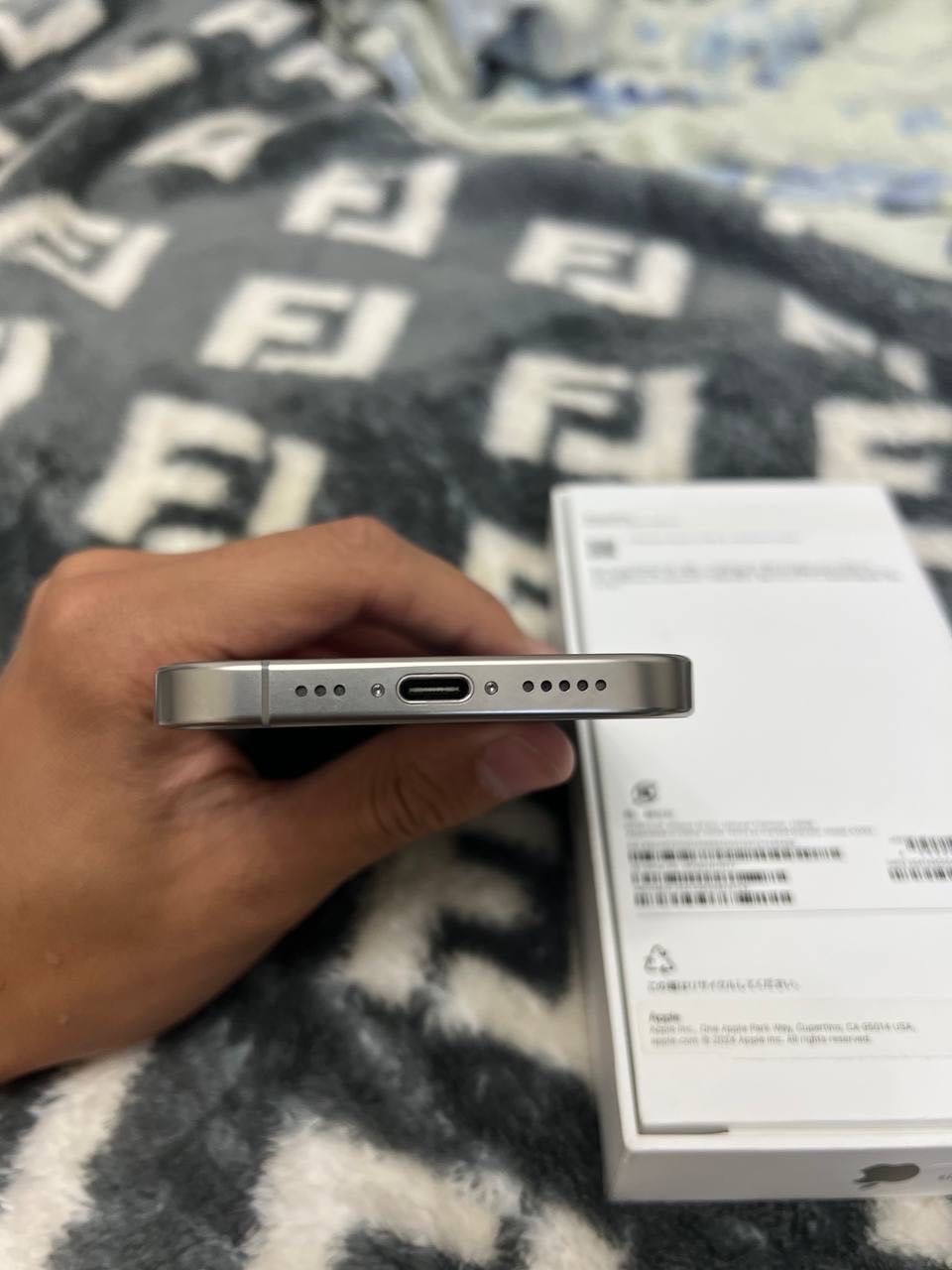 Продам iPhone 16 Pro айфон 16 про