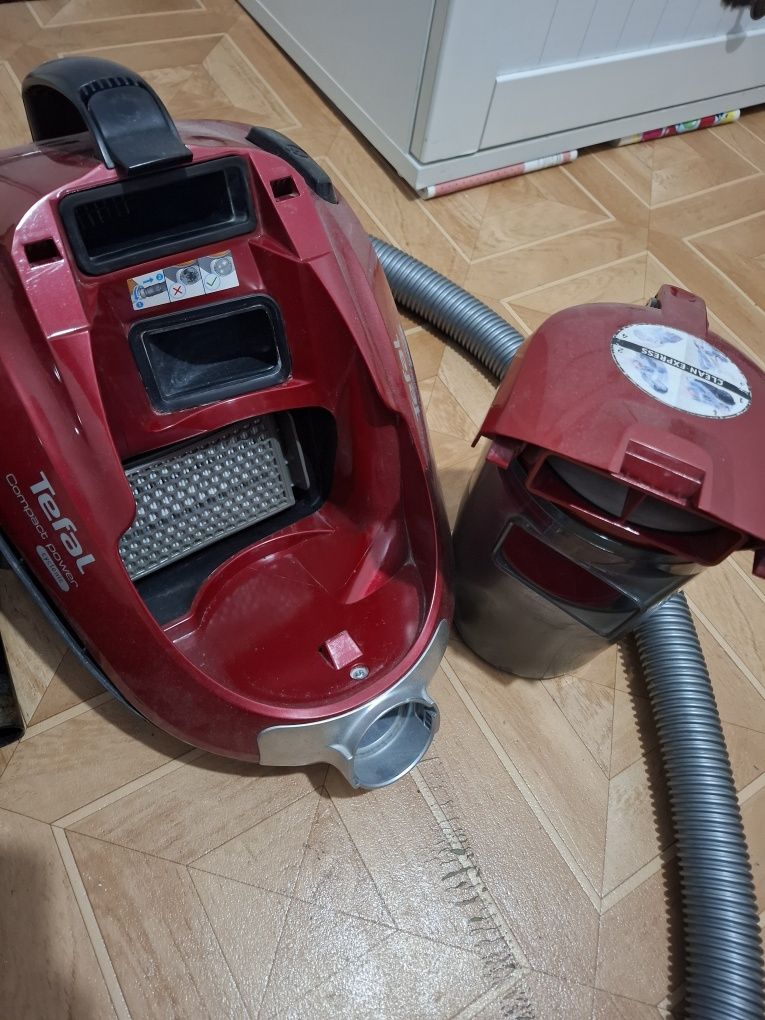 Пылесос Tefal и Bosch на запчасти.