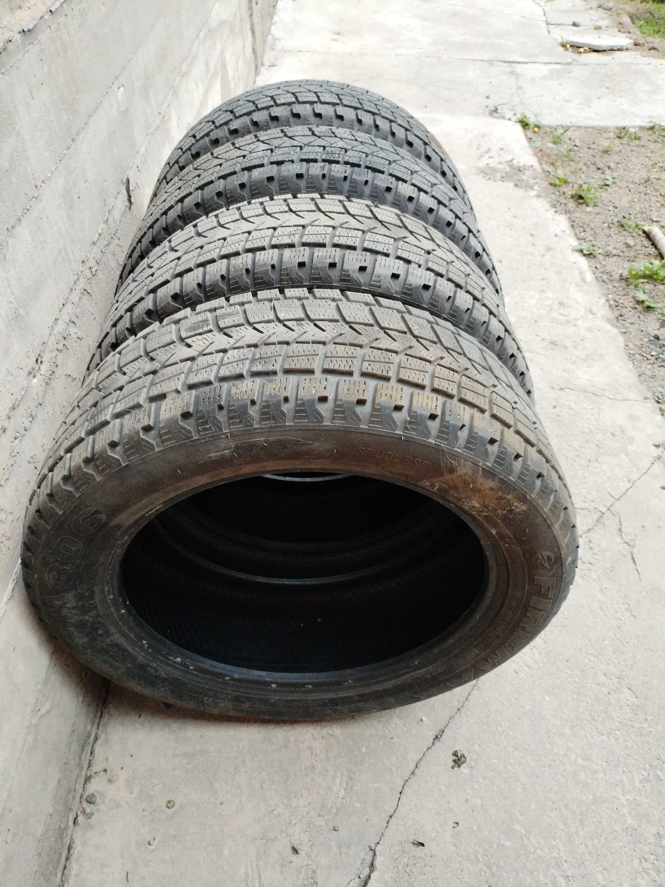 Резина 235/55/19