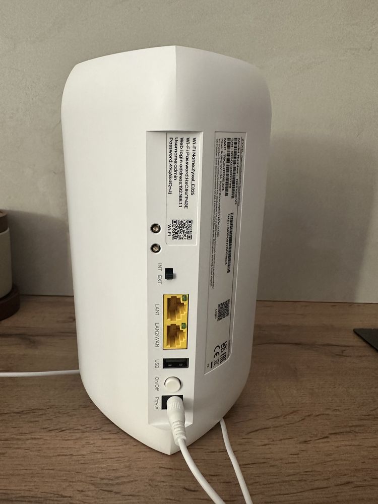 Продам 5G Роутер Zyxel NR5103EV2, или обмен на AirPods