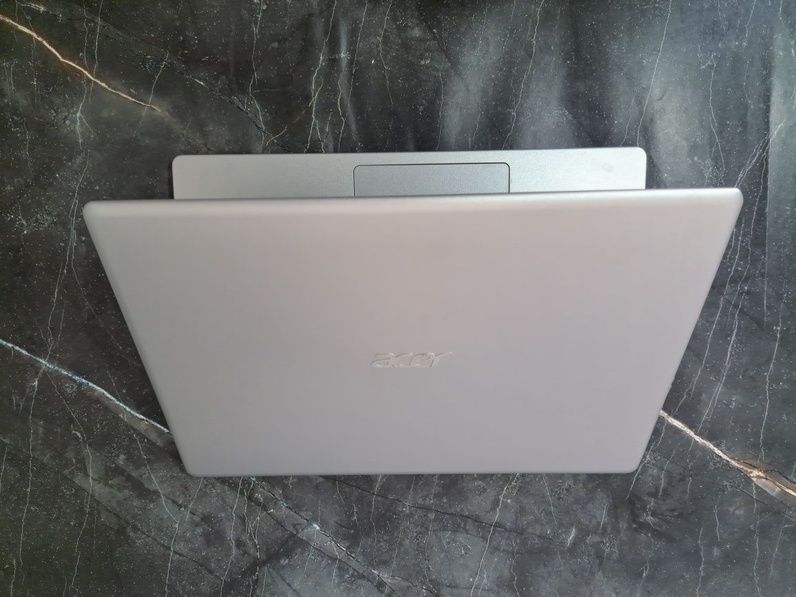 Продам ультрабук ACER SWIFT (идеал)