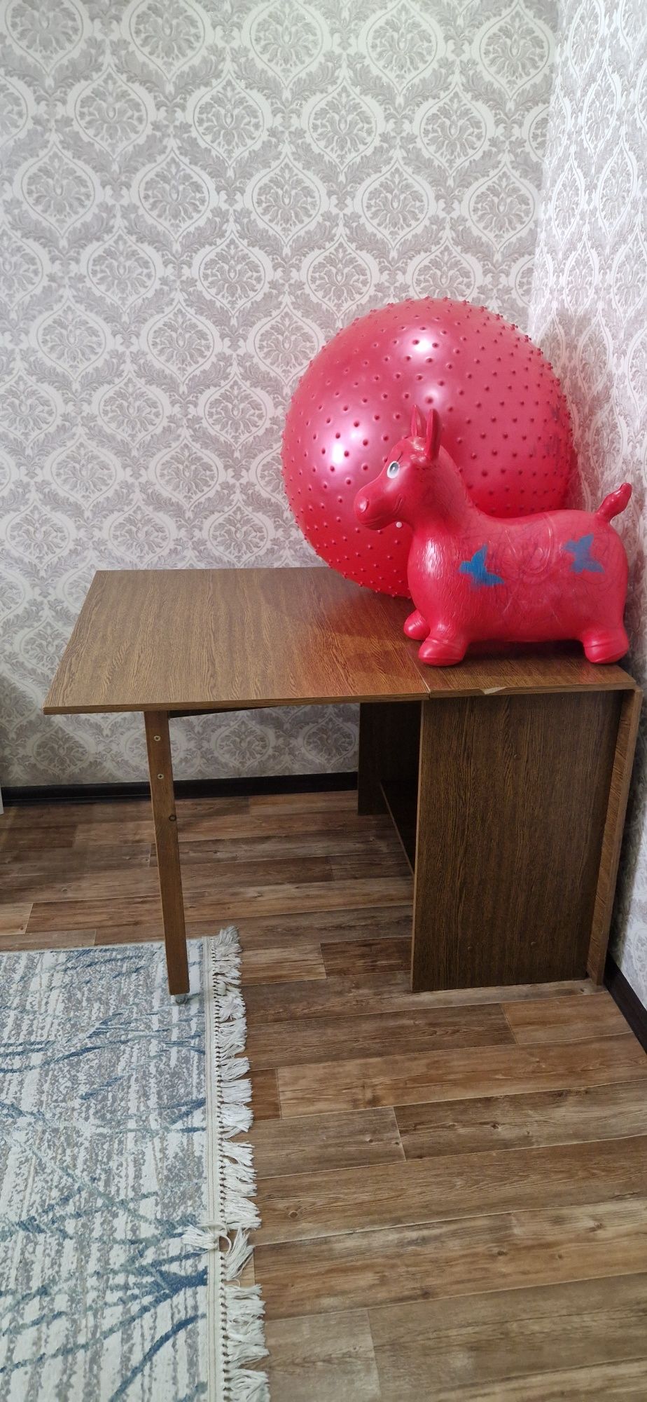 Стол книжка нв колесиках