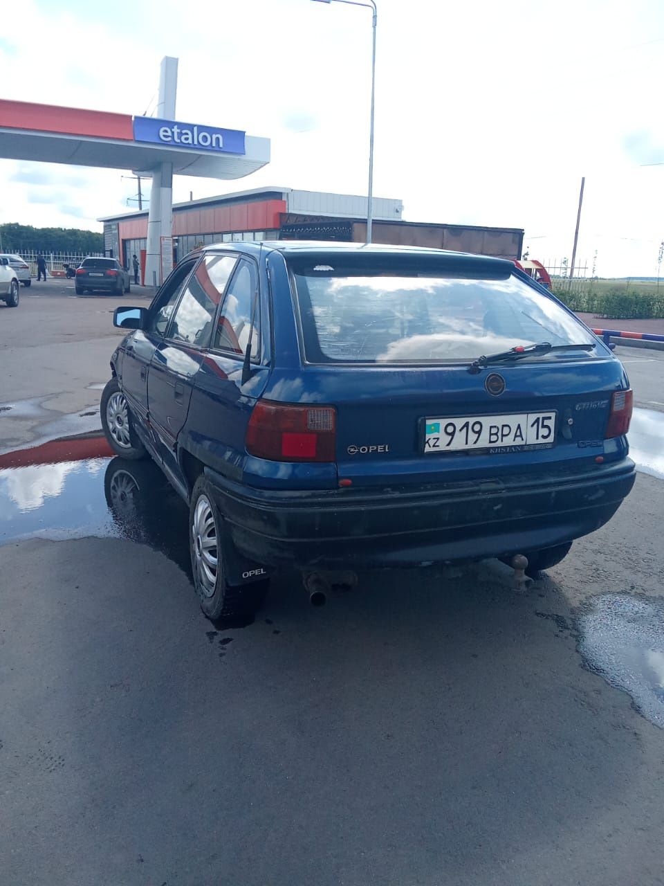 Хэтчбек Опель астра F