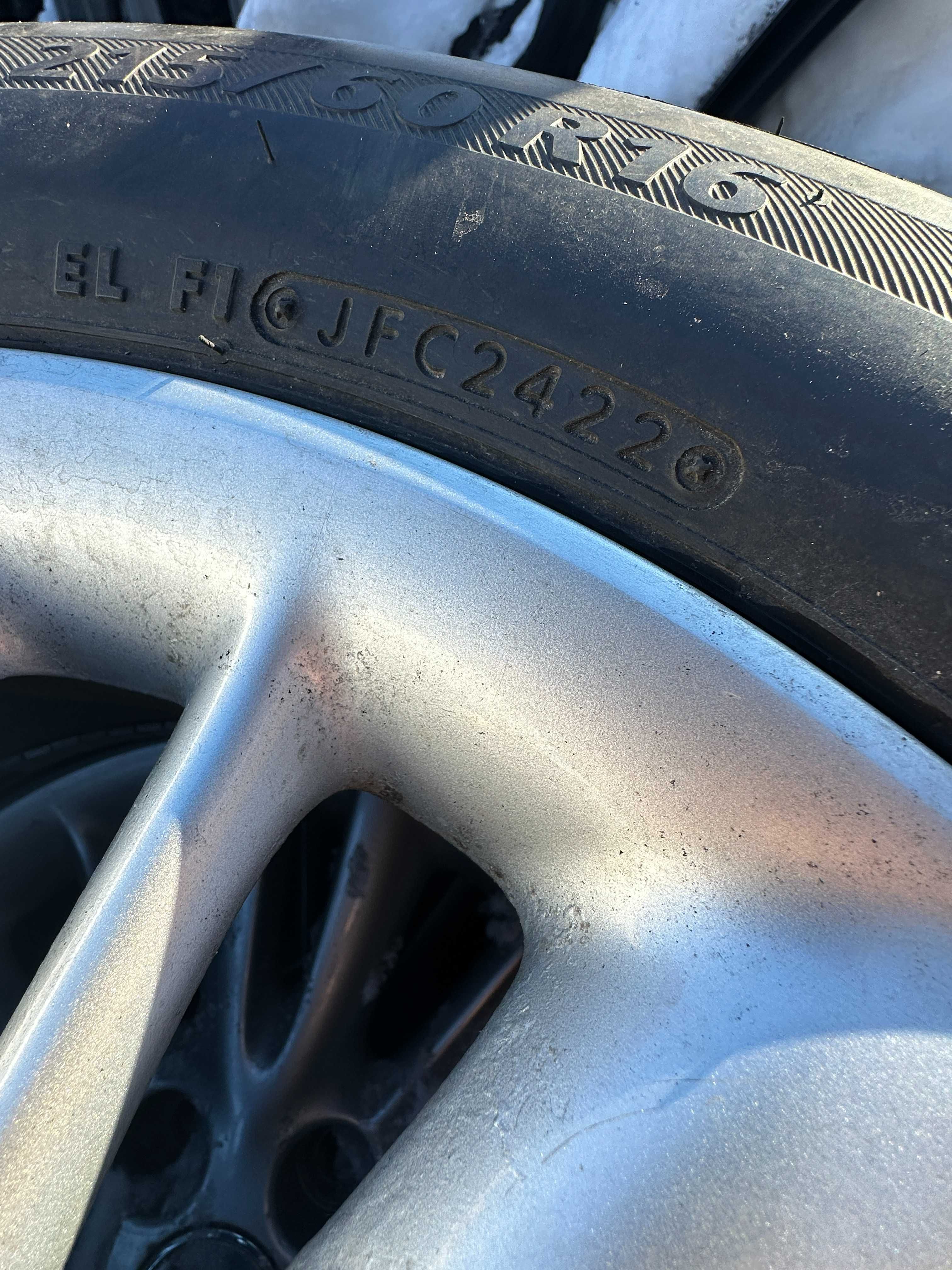 Диски с резиной на Toyota Crown, Bridgestone 215/60 R16 из Японии