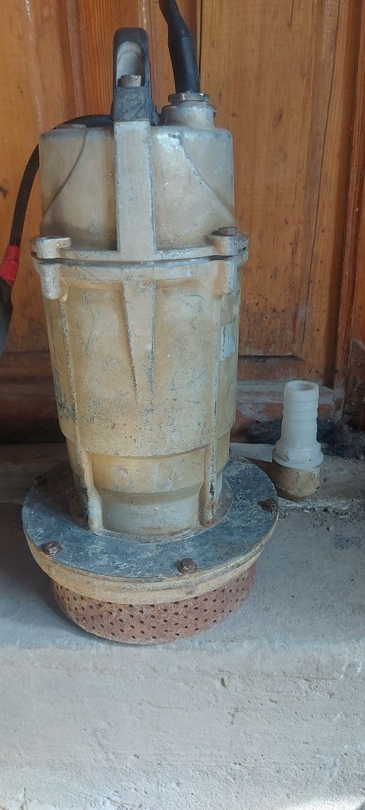 Водяной насос гном