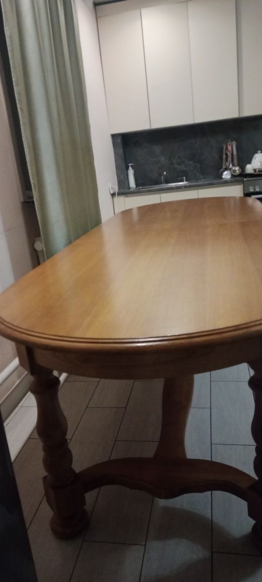 Продам стол в отличном состоянии