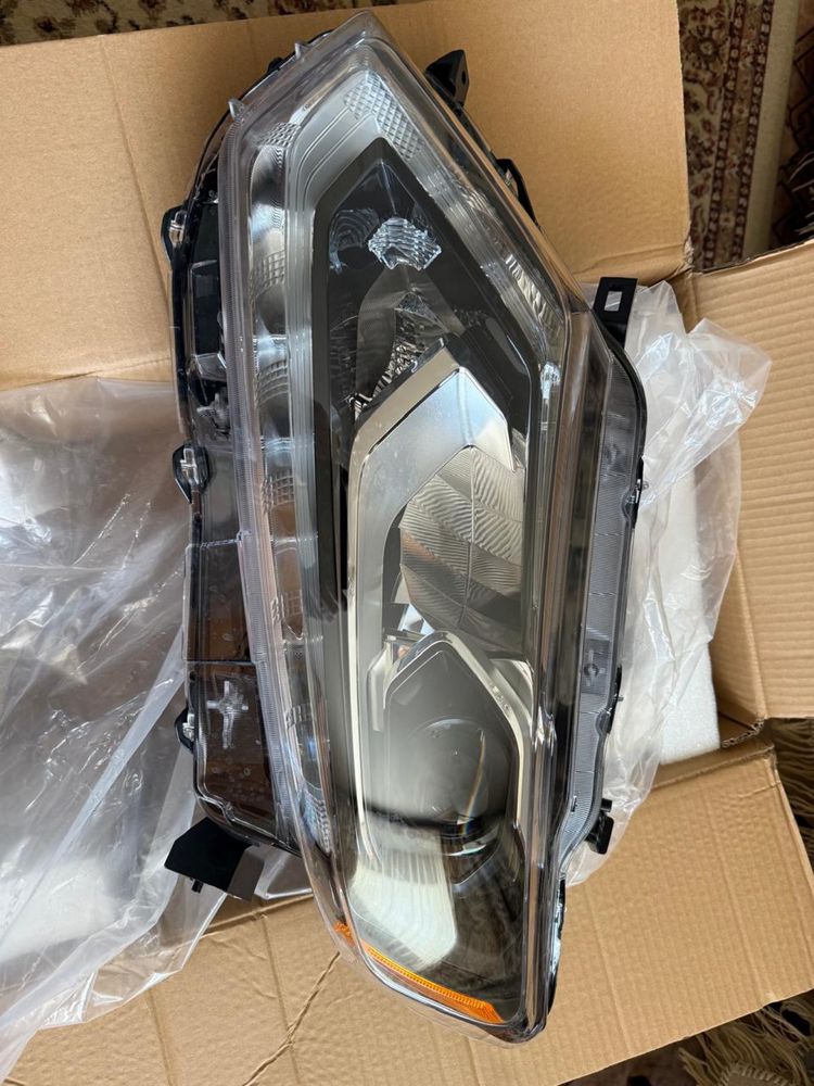 Продам фары на авто Ниссан x-trail T-32