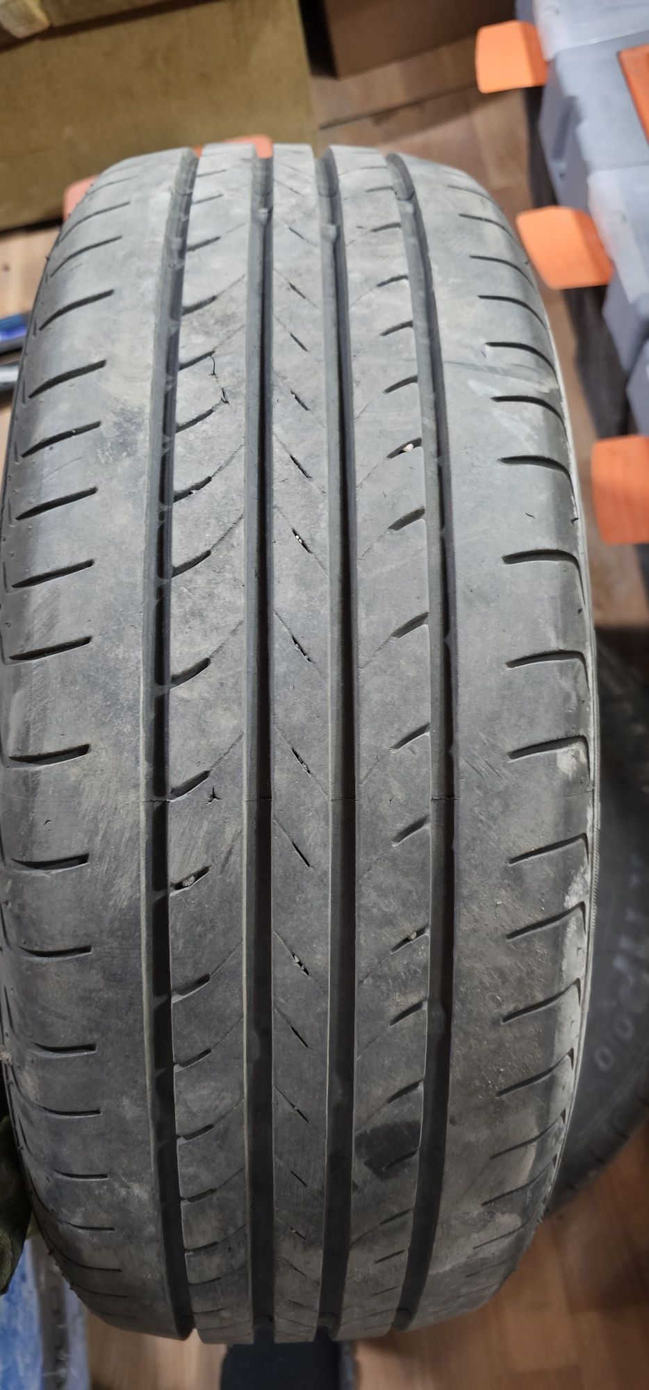 Продам летние шины 205/65 r15
