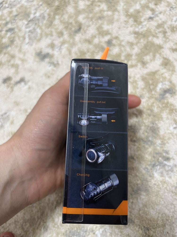 Продаю Фонарь Fenix HM50R новая , не открывали еще коробку