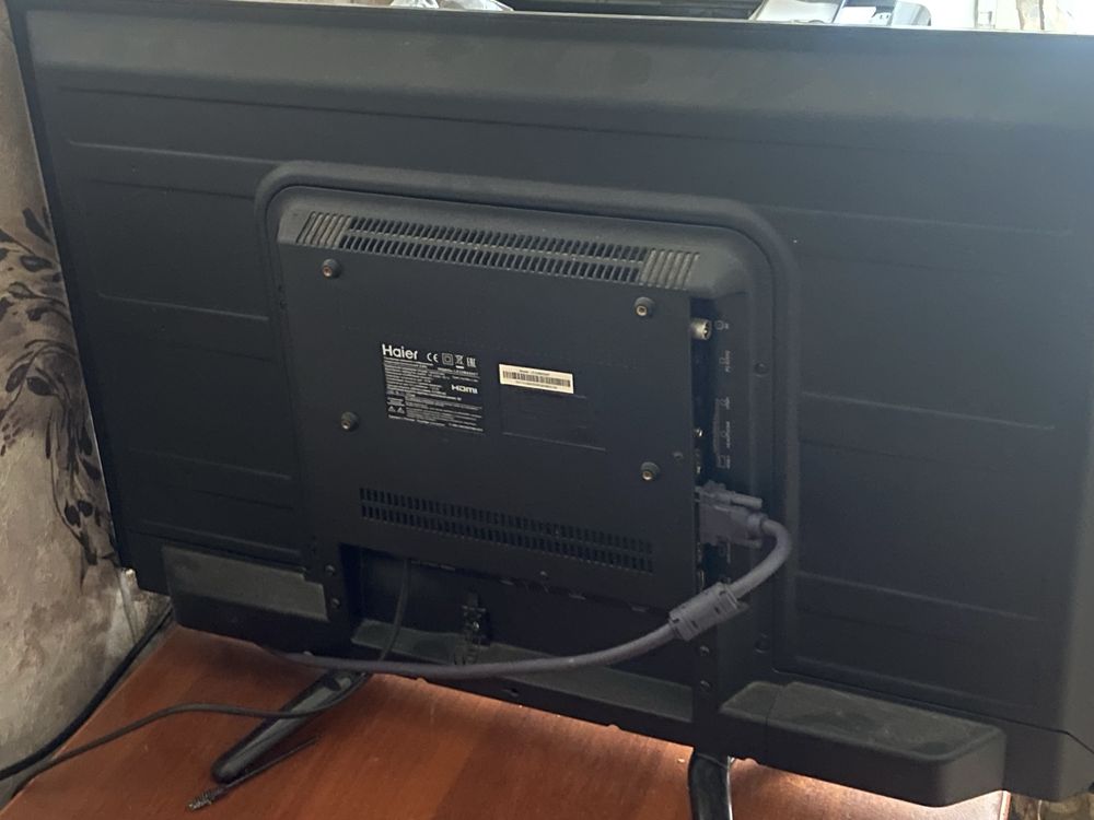 Срочно продам телевизор Haier LE32B8500T, 32 дюйма. Торг, срочно