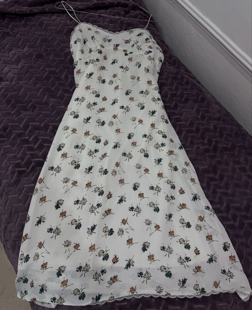Красивое платье, размер 40-42(XS-S)